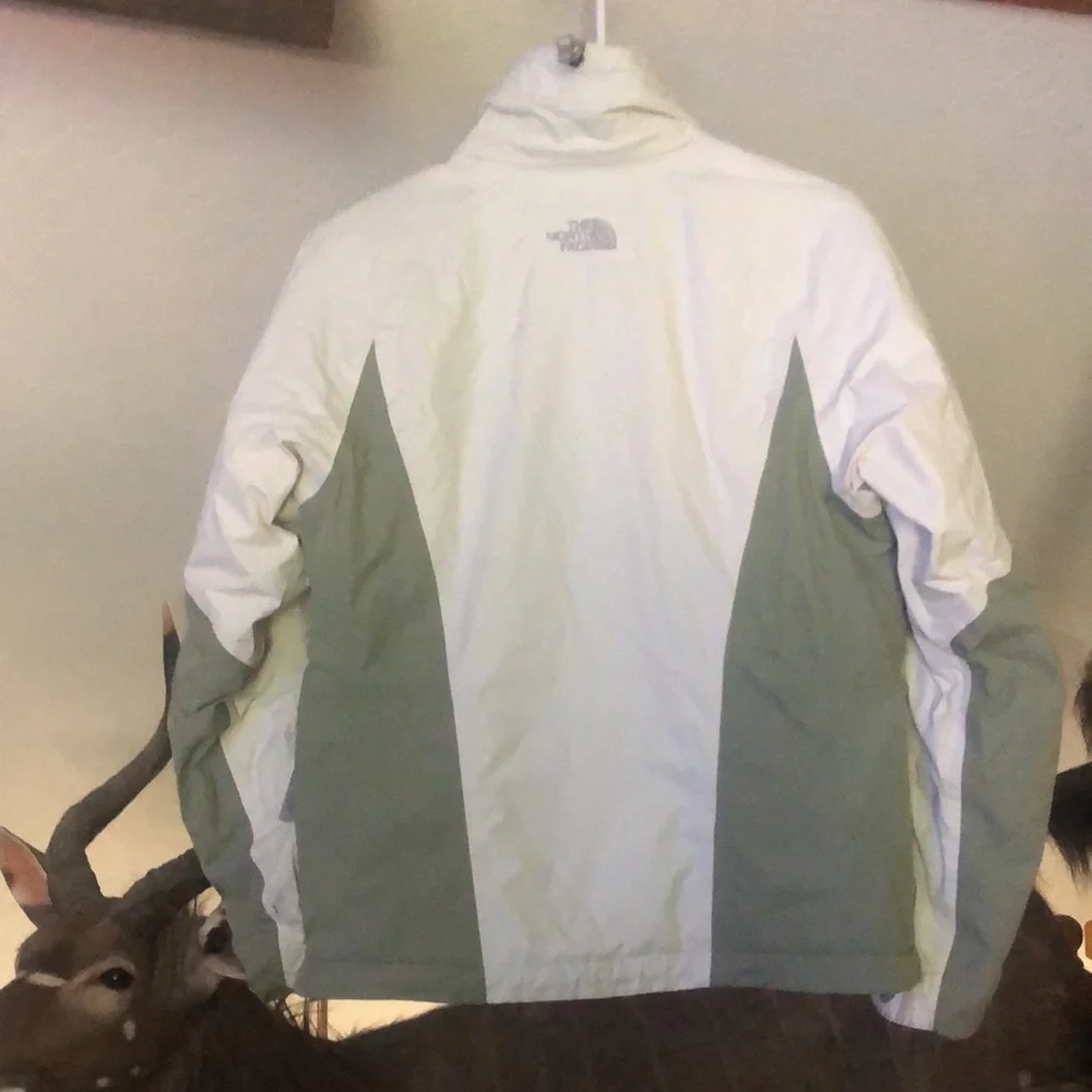 The North Face winter coat p2422 - Picture 6 of 12